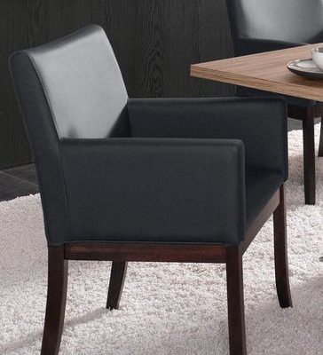 Elegancki, nowoczesny fotel tapicerowany sztuczną skórą