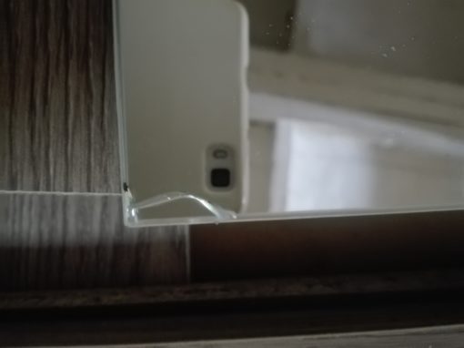 Elegancka szafka łazienkowa z lustrem