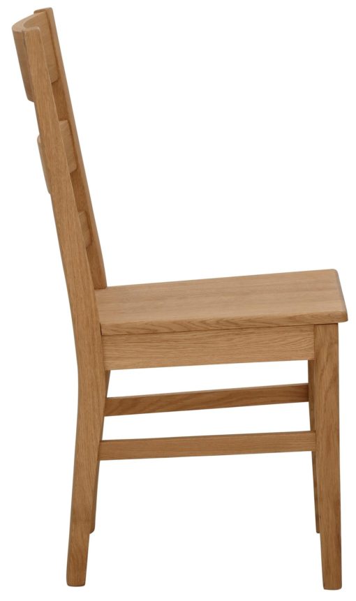 Dębowe krzesła do jadalni, ponadczasowe - 2 sztuki