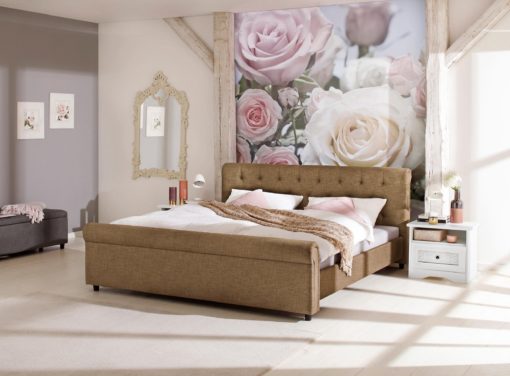 Atrakcyjne tapicerowane łóżko ze stylowym wezgłowiem, brązowe