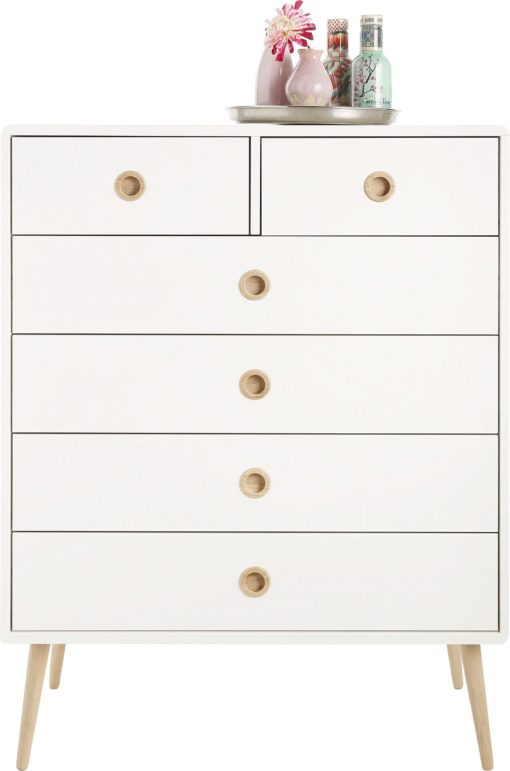 Komoda z licznymi szufladami w stylu retro, biała