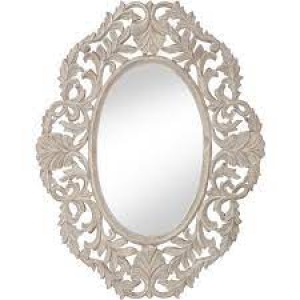 Lustro z efektowną rzeźbioną ramą w stylu barokowym