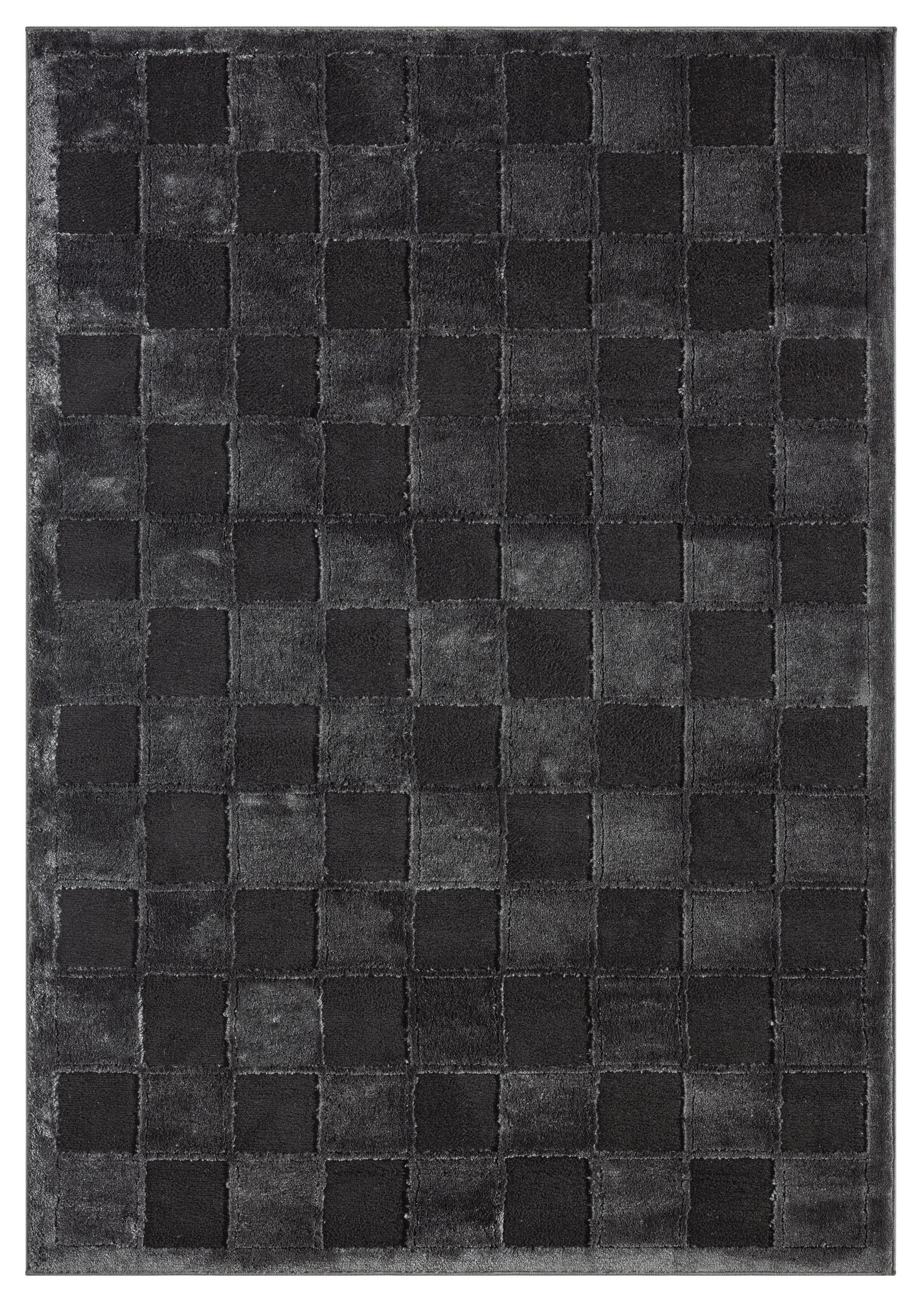 czarny dywan szachownica