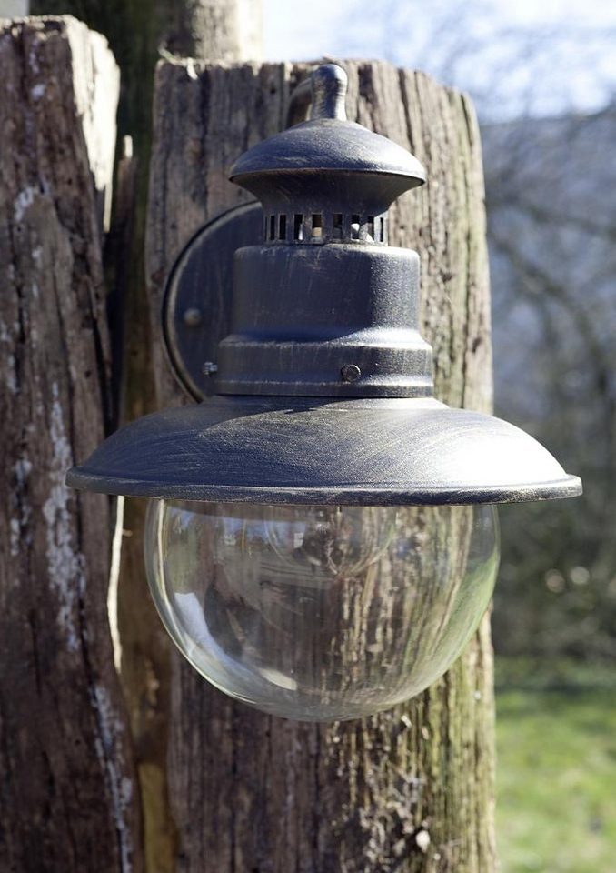 Klasyczna lampa zewnętrzna z metalu - obrazek 2